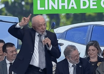Lula pede votos para Simone Tebet e Marina Silva durante evento, antes de prazo eleitoral