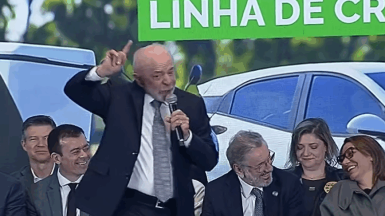 Lula pede votos para Simone Tebet e Marina Silva durante evento, antes de prazo eleitoral