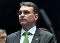 Flávio Bolsonaro relembra articulação após EUA classificarem PCC e CV como organizações terroristas