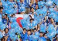 Torcedores do Japão viralizam ao recolherem lixo e limparem estádio após estreia na Copa