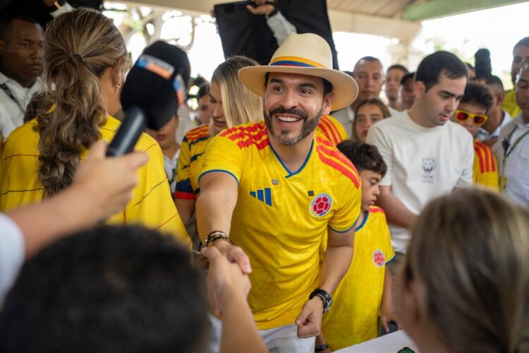 COLÔMBIA DÁ GUINADA À DIREITA: candidato apoiado por Trump derrota nome da esquerda e vence eleição presidencial