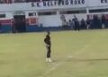 Torcida provoca goleiro Bruno com coro sobre caso Eliza Samudio durante partida