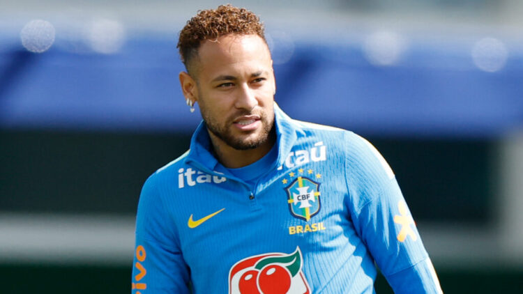 Neymar passa por exame e pode ser liberado para estreia do Brasil na Copa do Mundo