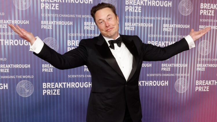 Elon Musk se torna o primeiro trilionário da história após disparada da SpaceX