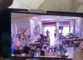 Criminoso armado derruba e humilha mulher durante assalto em restaurante na João Paulo II