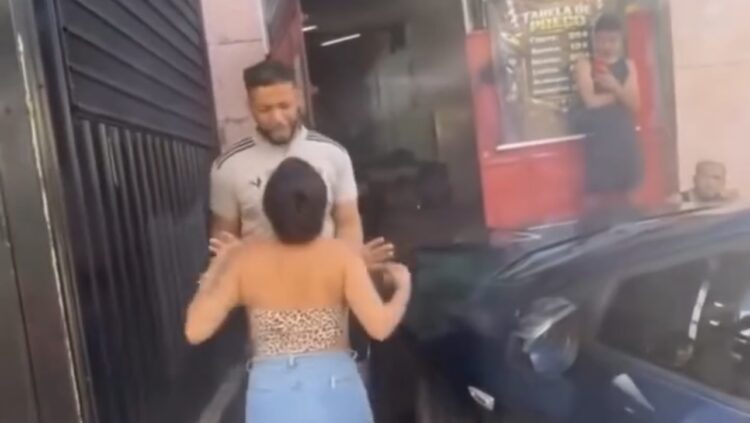 Mulher e companheiro vão cobrar homem por boatos de suposto caso amoroso e confusão termina em pancadaria