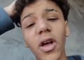 Carro fica pendurado em morro após jovem perder controle ao dar ré: “Minha mãe vai me matar”