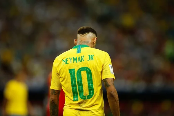 Flávio defende Neymar após fala de Lula: “Neymar é craque e Lula é presidente turista”