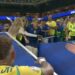 Seguranças tentam impedir encontro entre Neymar e o filho após vitória do Brasil