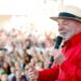 Lula diz que há “vagabundos” tentando vender a Petrobras