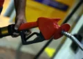 Com tratativas entre EUA e Irã, governo Lula inicia retirada gradual de subsídios ao diesel