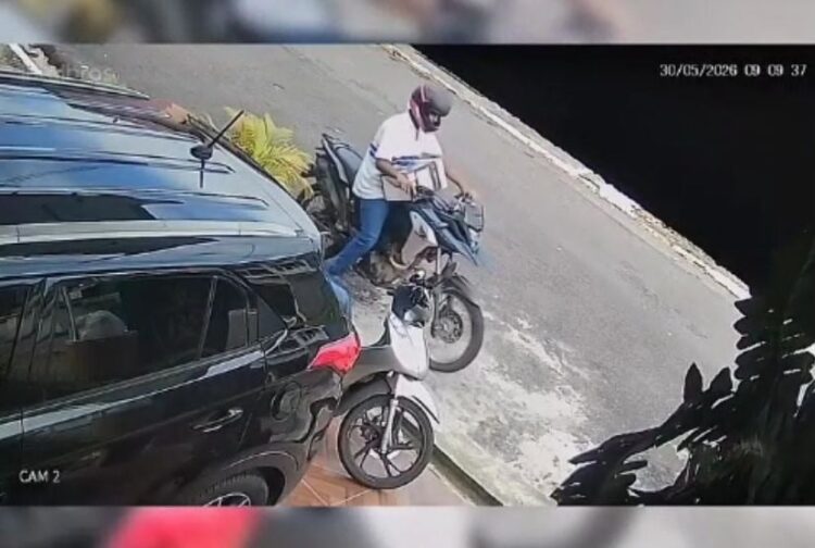 Criminoso finge ser entregador e assalta homem na porta de casa, em Icoaraci