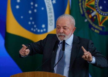 Lula volta a atacar Marco Rubio e o chama de “latino-americano frustrado”