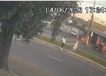 Amigas param em ciclofaixa para tirar fotos e são investigadas por homicídio culposo após morte de ciclista