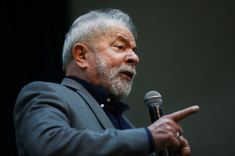 48% dos brasileiros desaprova e 47% aprovam governo de Lula