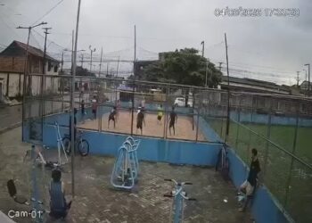 Homem aproveita partida de futebol e furta bicicleta no bairro do Telégrafo, em Belém