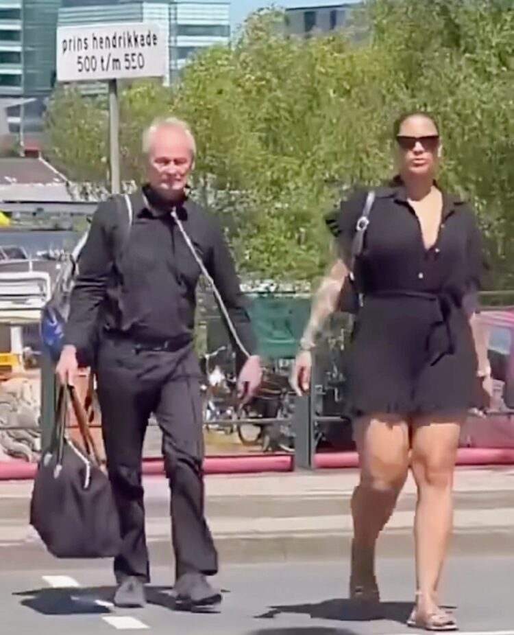 Vídeo de mulher levando idoso na “coleira” em Amsterdã viraliza e divide opiniões nas redes