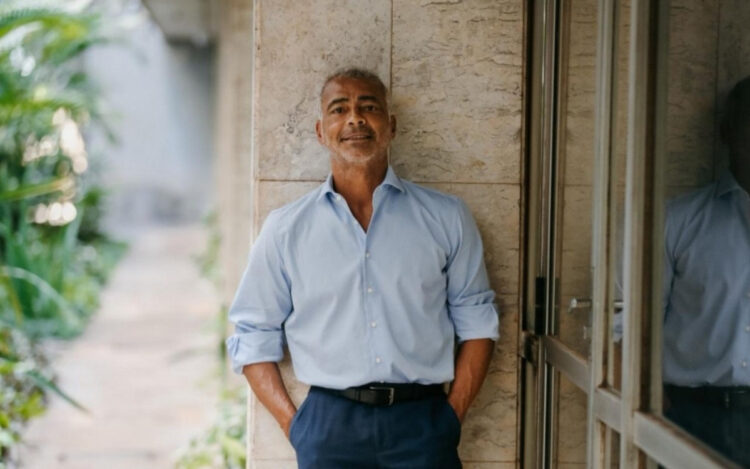 Romário abre mão do salário de senador durante cobertura da Copa do Mundo nos EUA