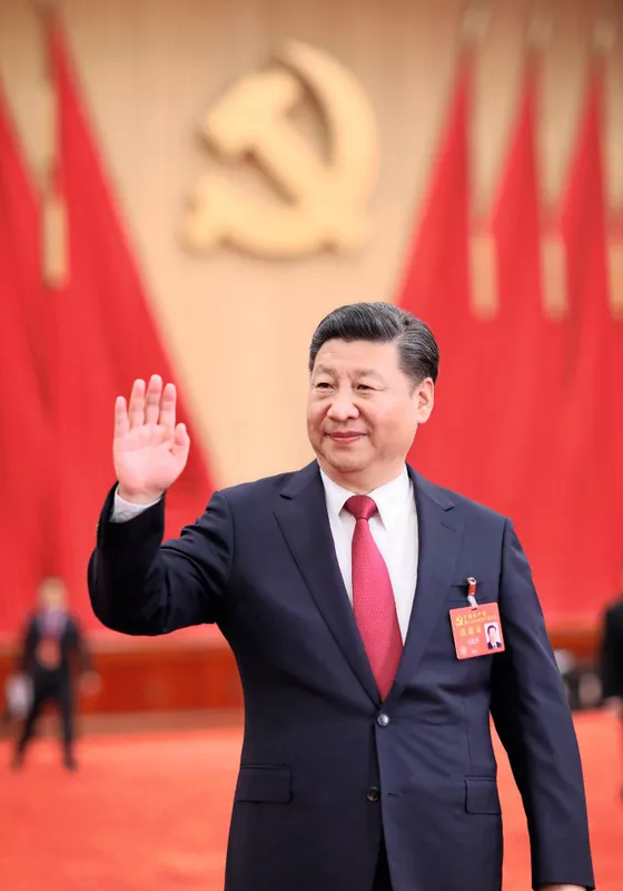 Nova lei da China obriga pais a ensinar filhos a amar o Partido Comunista